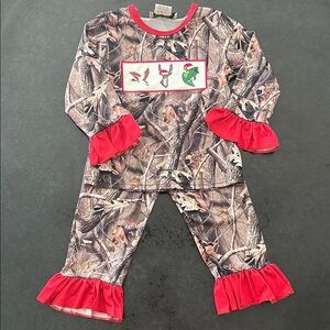 2XS Girls Ruffle Matching Camo Pajama Set with Red Accents